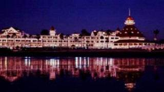 Hotel Del Coronado at night